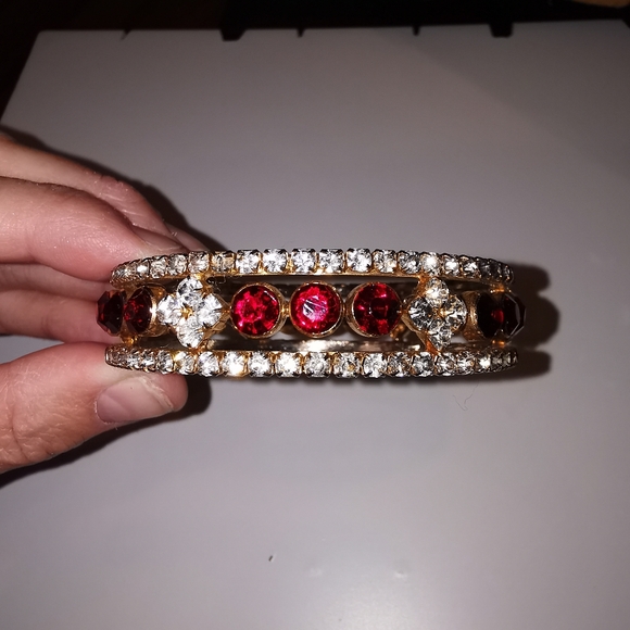 Red and whites stones Bracelet - Picture 4 of 6